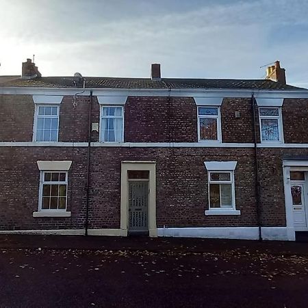 Peaceful Home From Home - Spacious 3 Bedroom House Accommodating 7 - Ideal For Families And Workers Gateshead Buitenkant foto